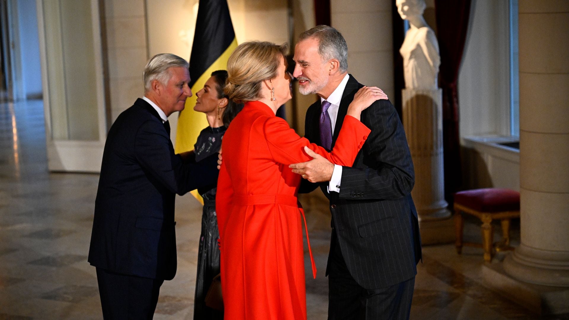Los reyes Felipe y Matilde de Bélgica en el Palacio Real de Bruselas para recibir a los reyes Felipe y Letizia 