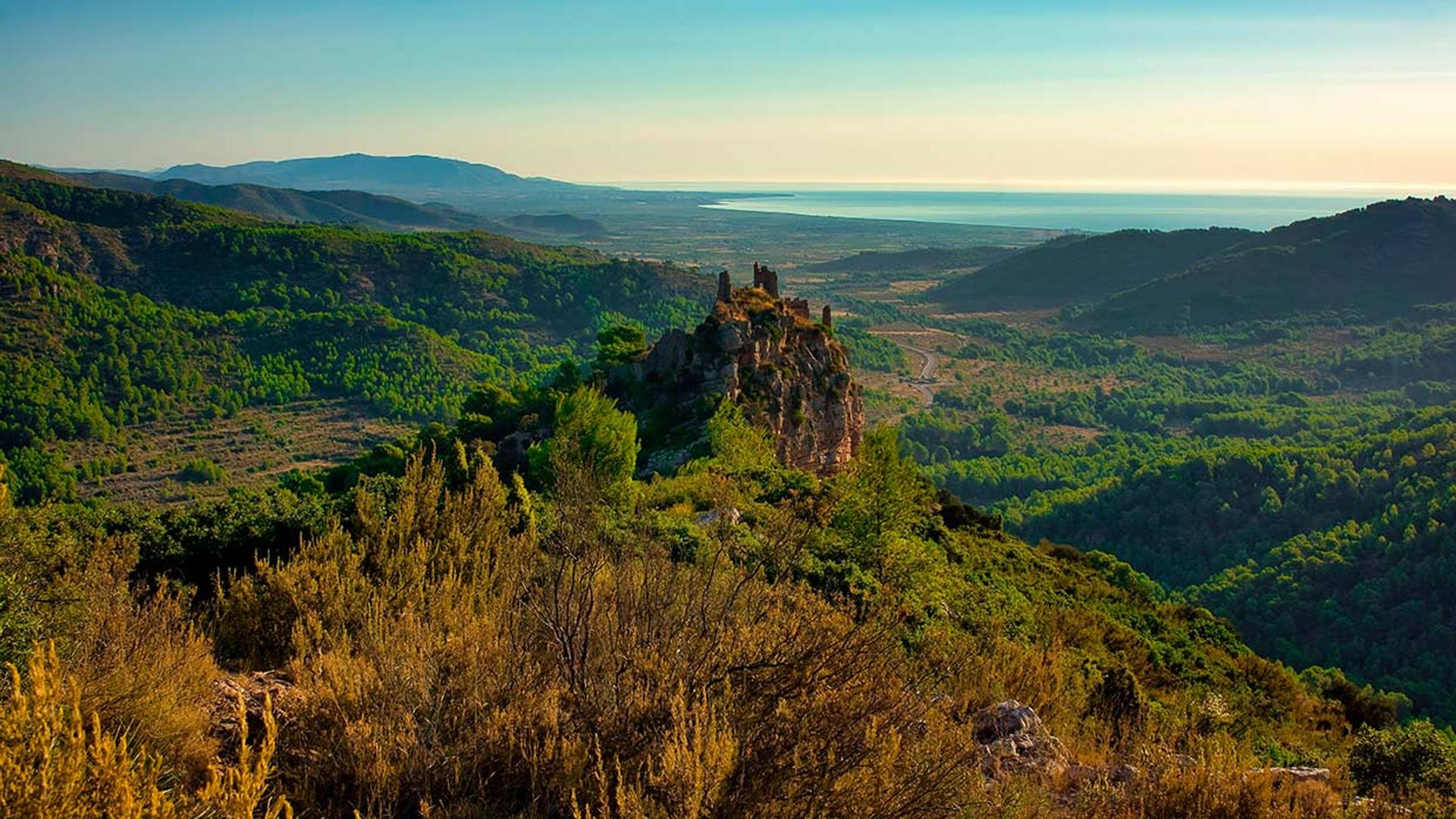 Ruta por el impresionante Desierto de Las Palmas, el más selvático de Castellón