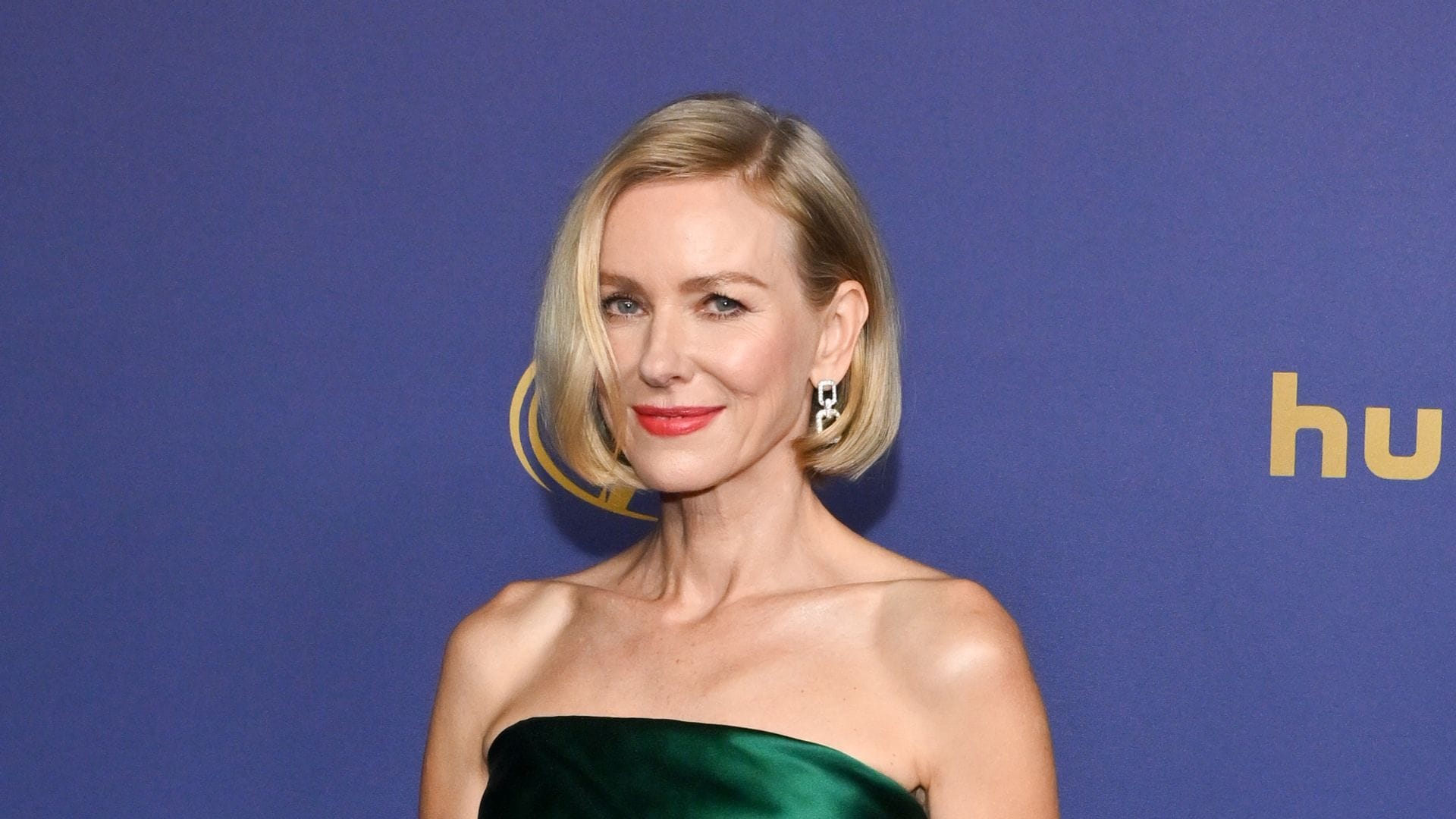 Naomi Watts en los Emmy Awards 2024