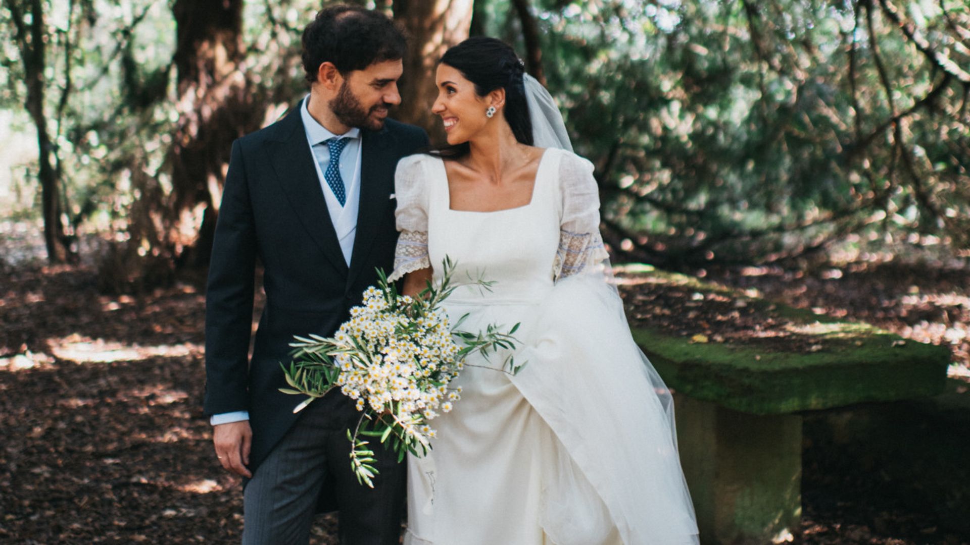 Un vestido de novia con detalles 'vintage' para una boda en Asturias