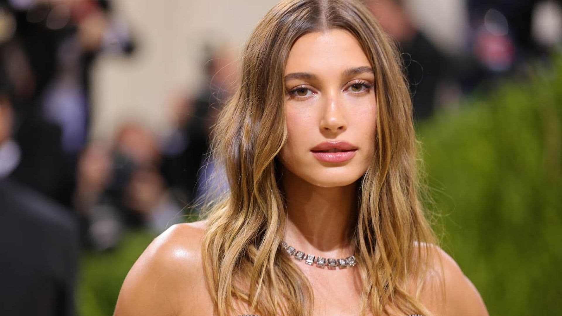 Por fin sabemos cuándo verá la luz el proyecto de belleza más importante de Hailey Baldwin