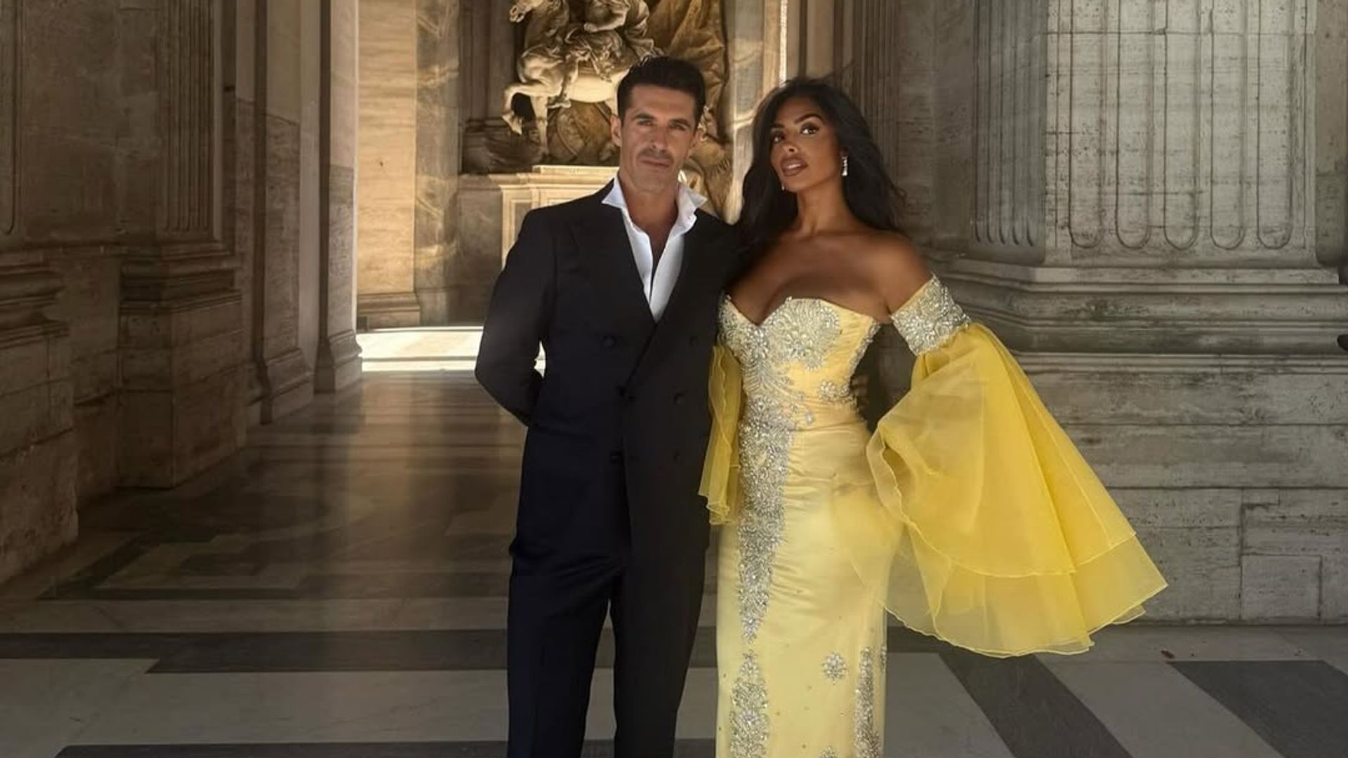 Alejandro Talavante junto a su pareja, Débora Vittorio
