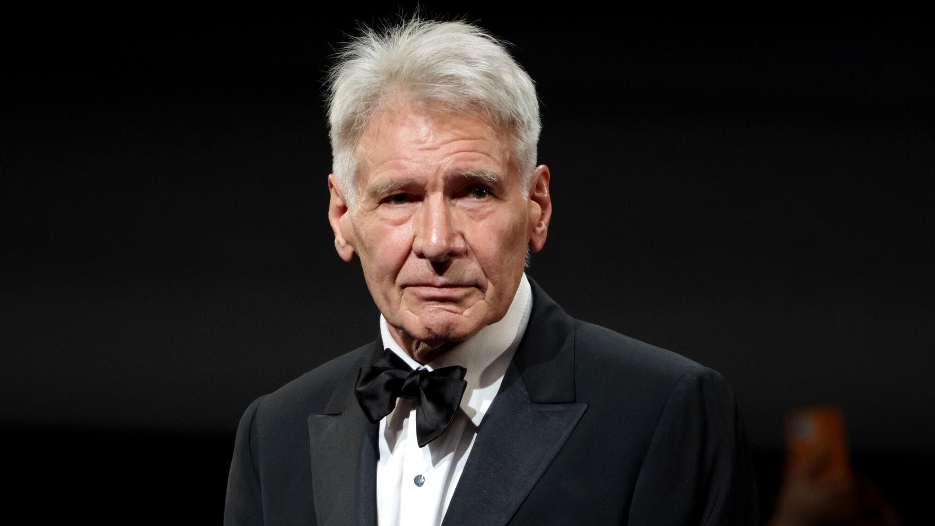 La imagen más curiosa: Harrison Ford, el carpintero de Hollywood vuelve a sus orígenes