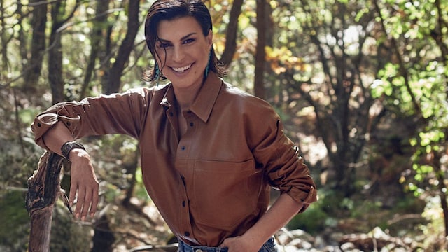 raquel perera posa para hola en la naturaleza