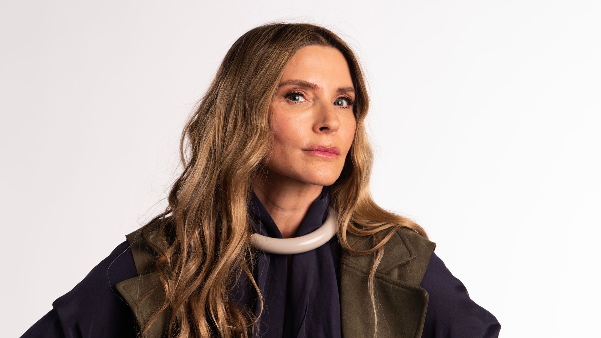 Issabela Camil nos revela su secreto para llorar en escena: ‘Recurrir a muchas vivencias mías’