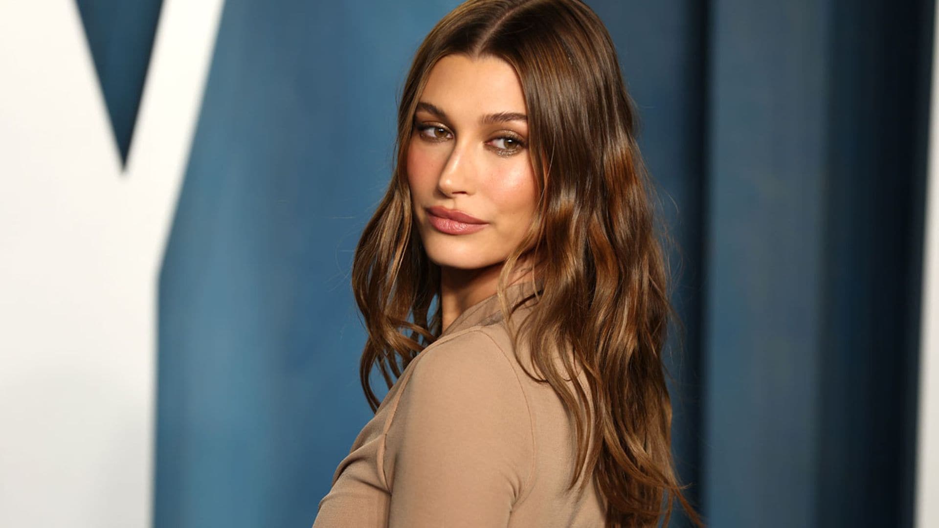 El retorno de Hailey Baldwin a las fiesta de moda tras recuperarse de un ictus