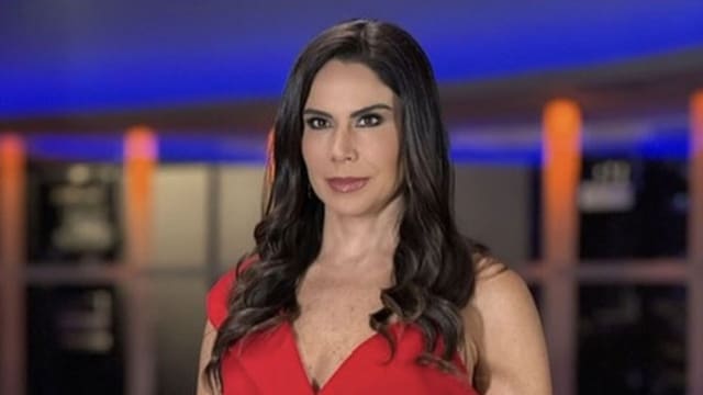 La periodista desmintió ser la dueña del mezcal 'Mixes'