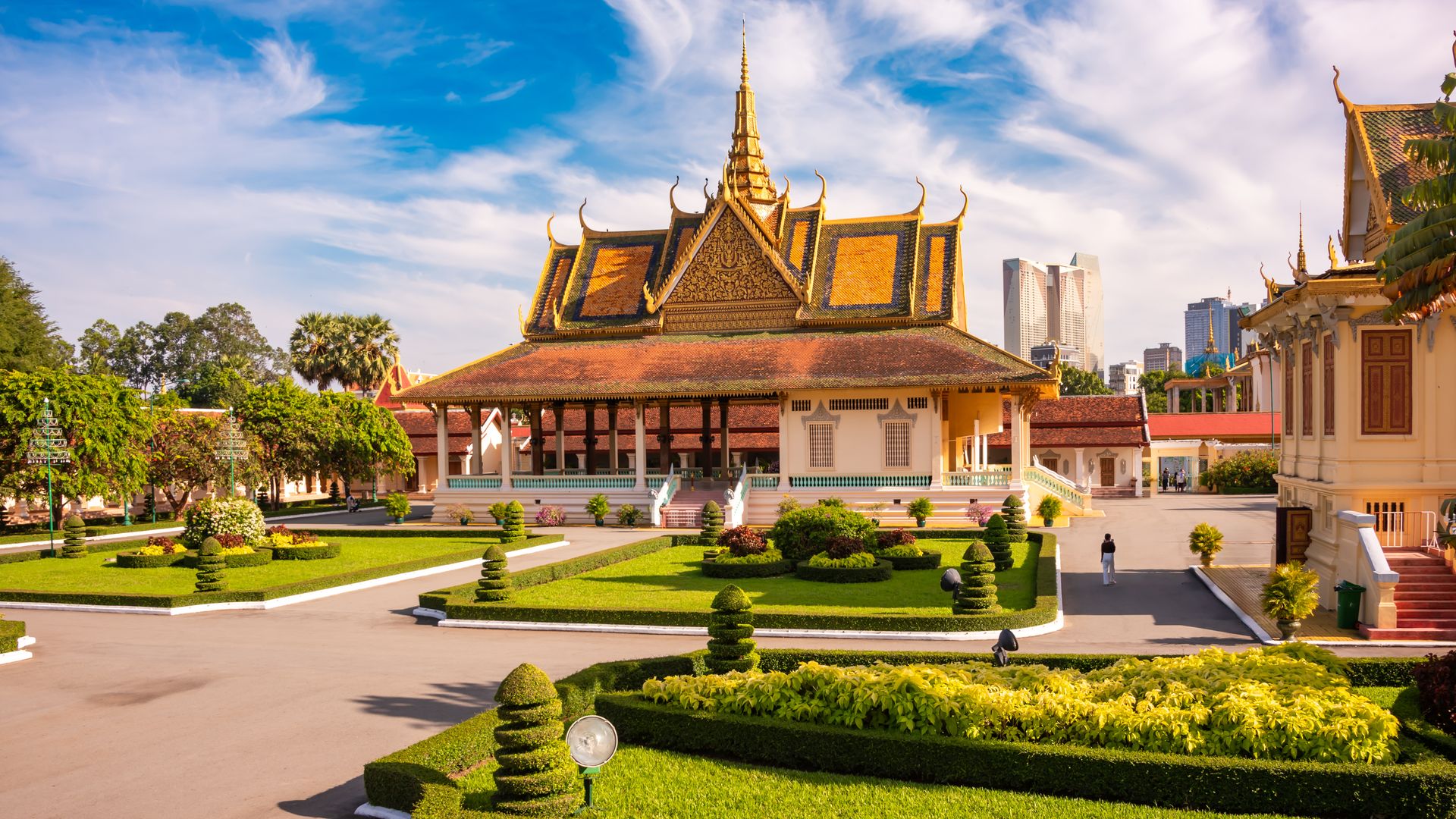 Casas de té, jardines y museos: así son estos 8 palacios reales de Asia