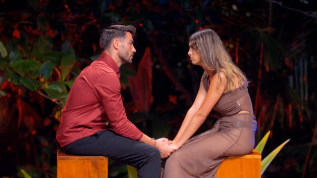 Gerard y Alba durante su hoguera de confrontación 