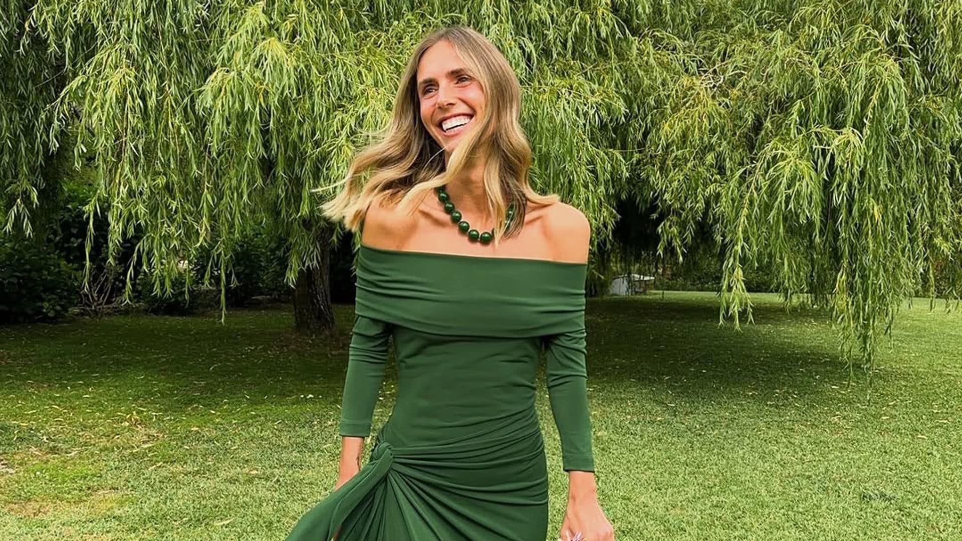Lucía Bárcena deslumbra en una boda en Galicia con el vestido pareo que hace tipazo