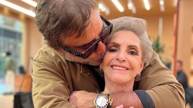 Alejandro Fernández y su madre, doña Cuquita Abarca