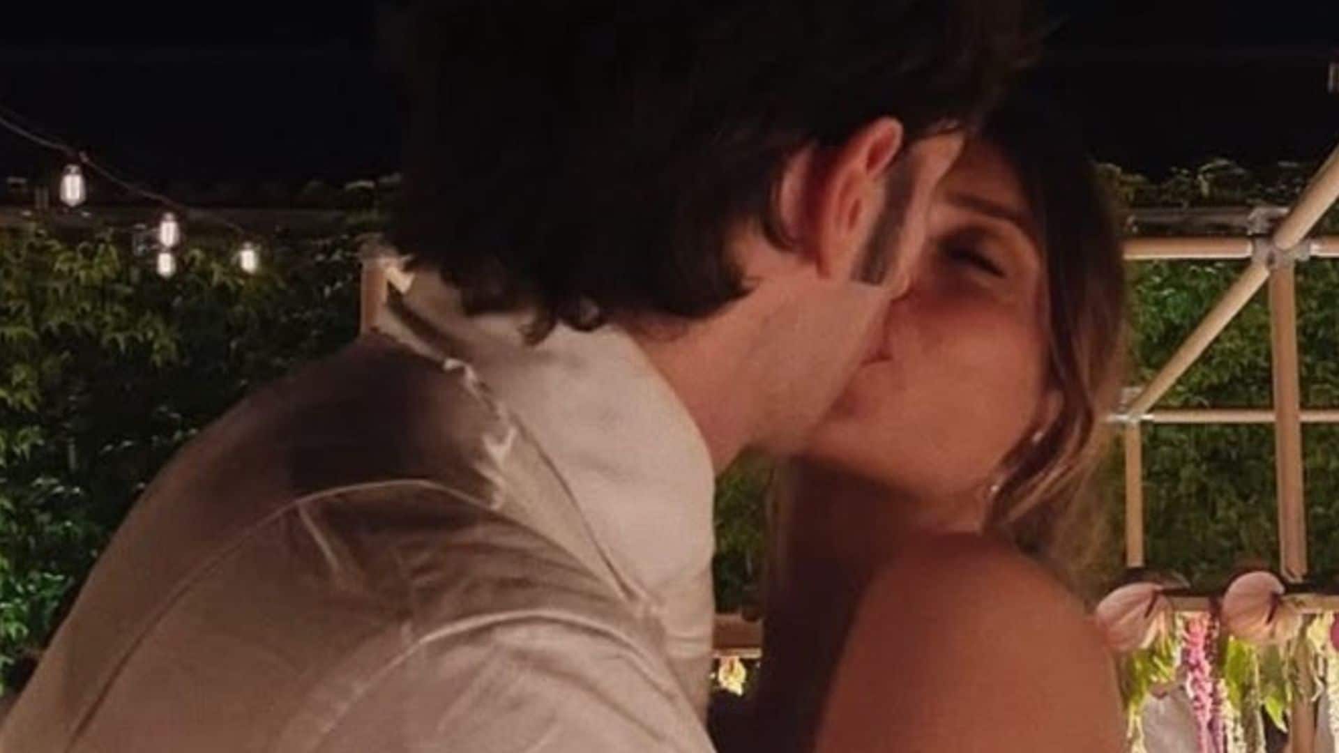 Julia Otero rompe su discreción con la foto más especial de la boda de su hija: "Tan cómplices, tan amigos"