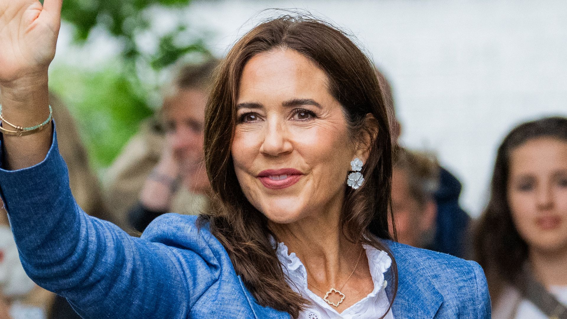 La reina Mary de Dinamarca en su llegada a Grasten