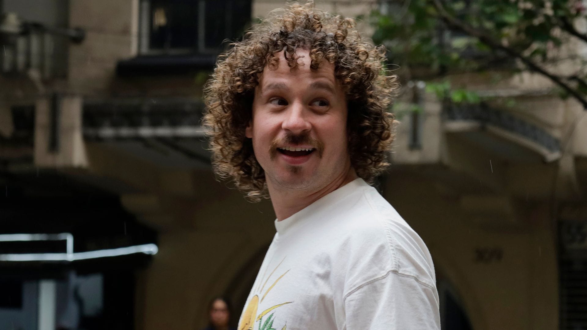 Luisito Comunica