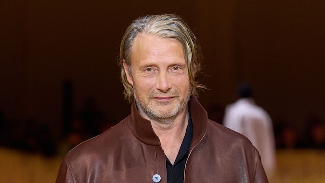Mads Mikkelsen en Zegna