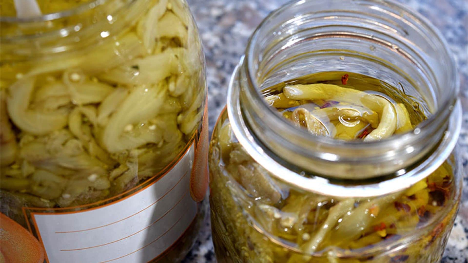 Berenjenas en aceite picante