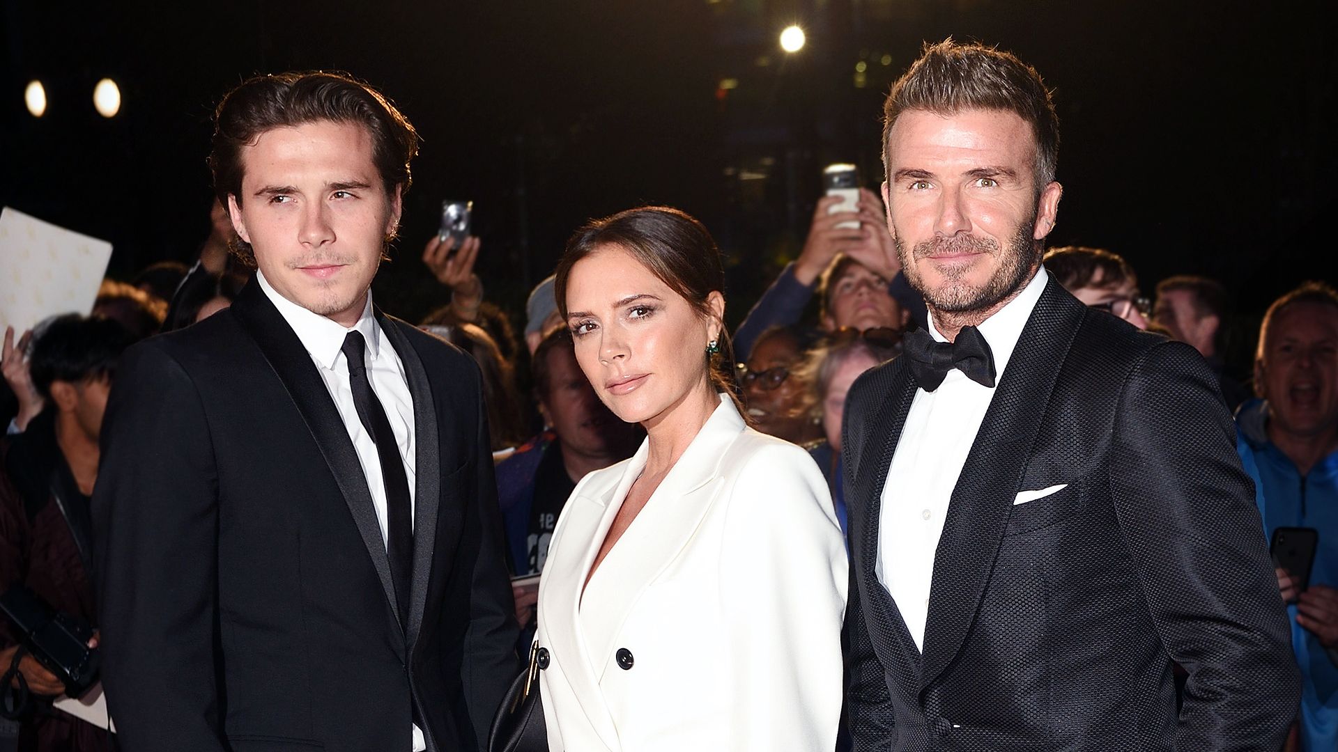 Los 5 titulares más impactantes del comunicado 'bomba' de Brooklyn Beckham