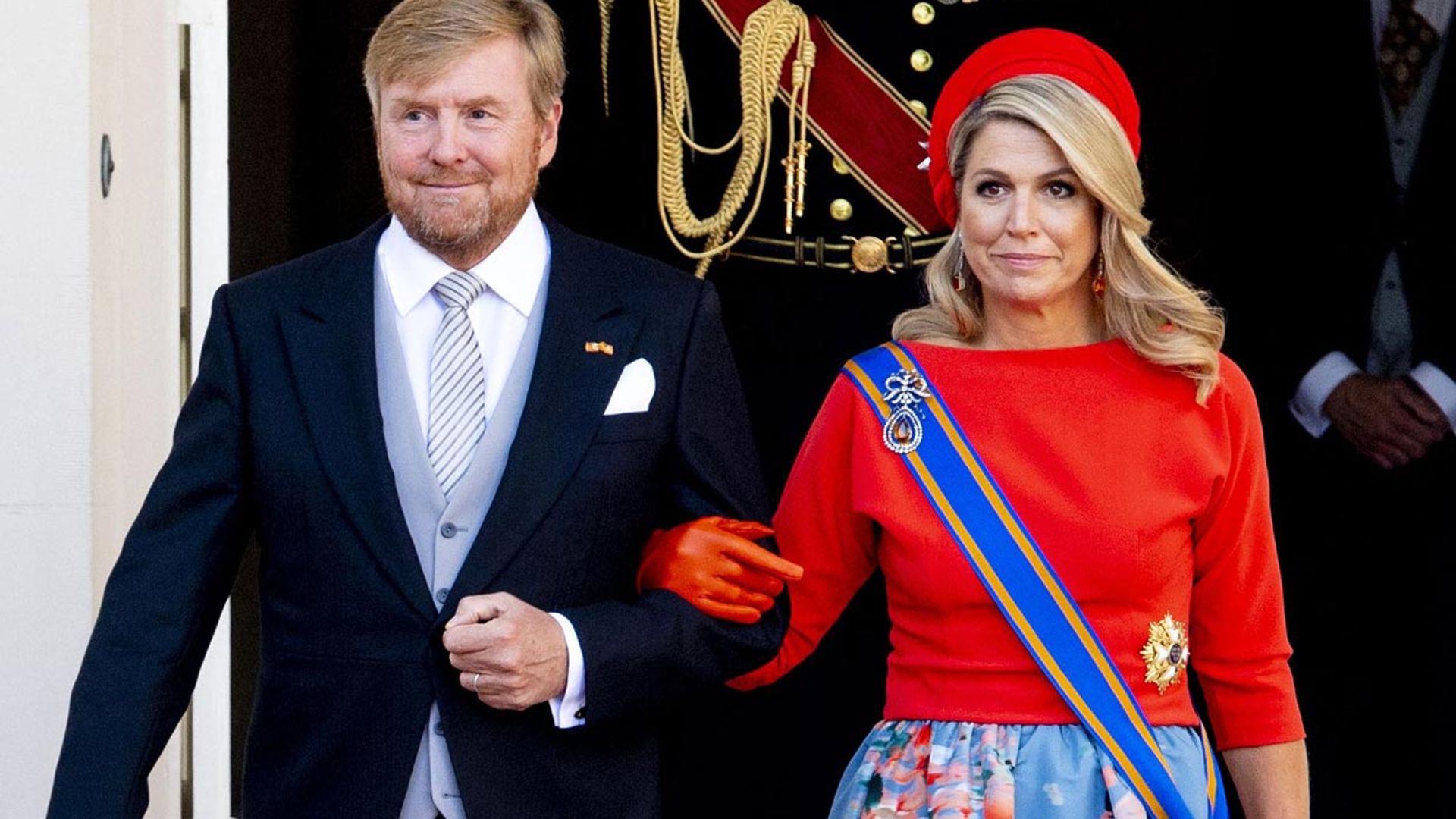 Máxima rompe tradiciones con su conjunto de gala en el Día del Príncipe