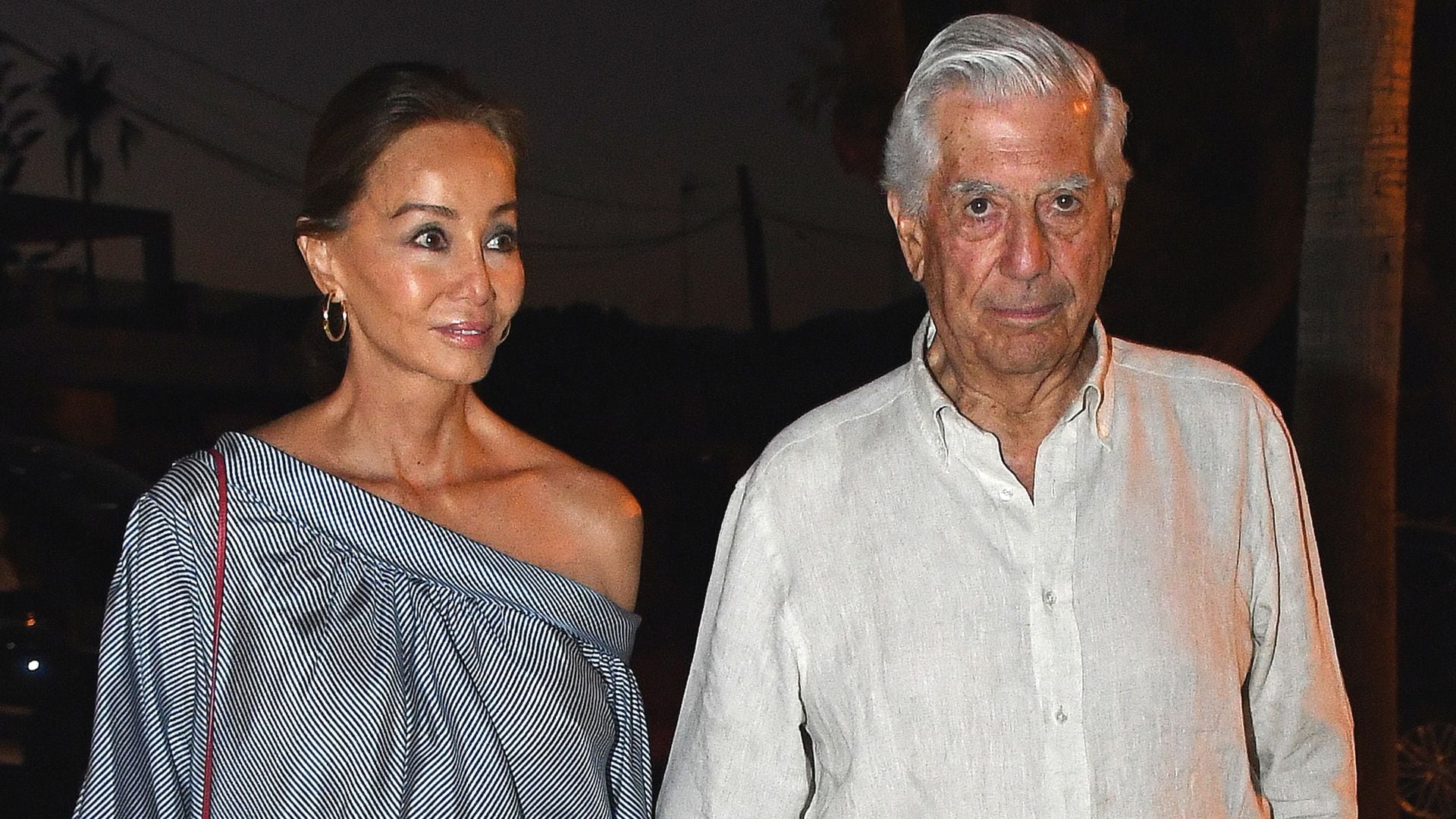 La vida amorosa del escritor: de casarse con su tía a dejarlo todo por Isabel Preysler