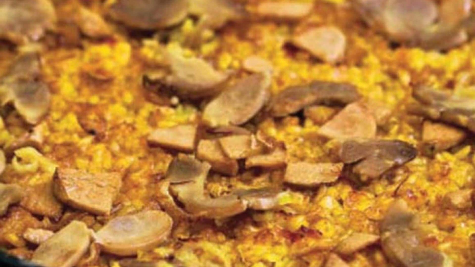 Arroz azafranado con pollo campero y criadillas de tierra