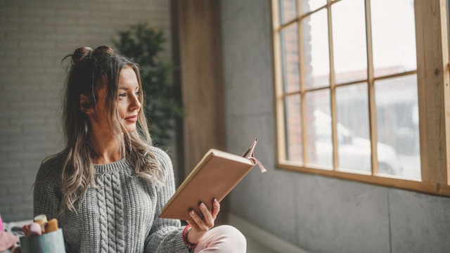 Mujer leyendo