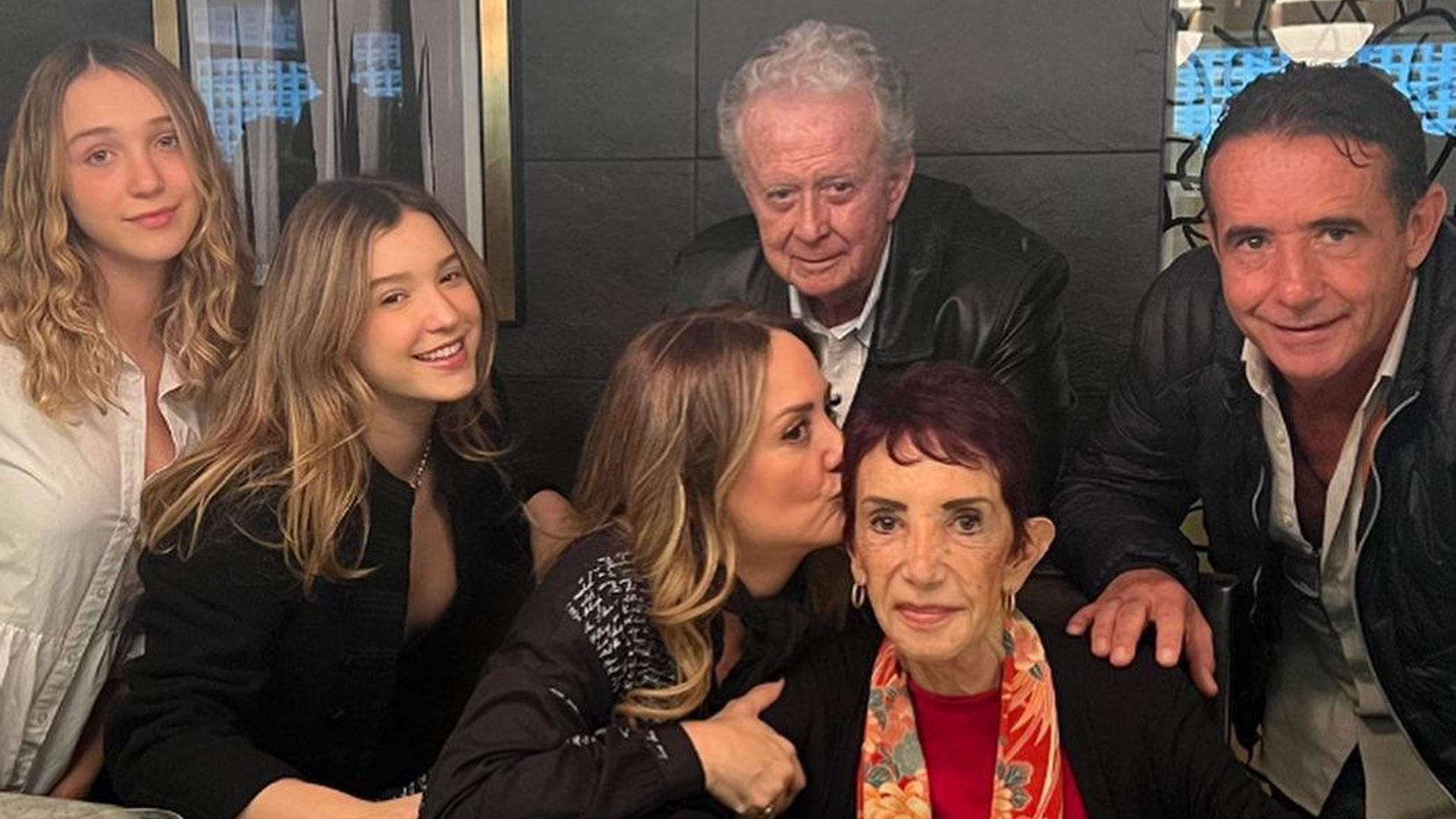 El emotivo último adiós de Andrea Legarreta a su mamá, Isabel Martínez