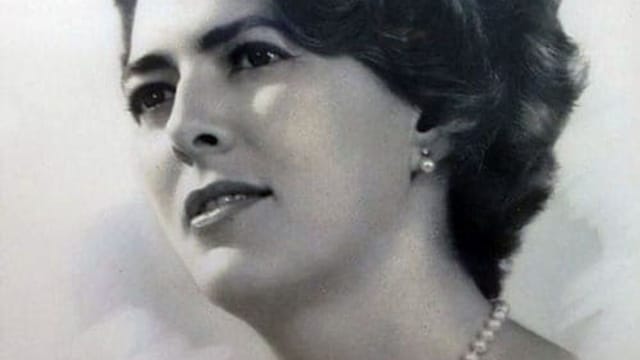 montserr mama 2  a