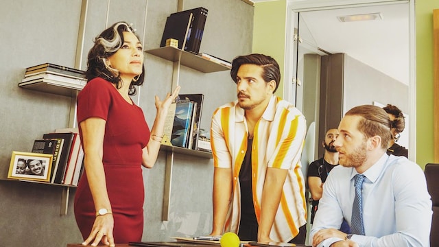 Dolores Heredia y Vadhir en 'Mientras Cupido No Está'