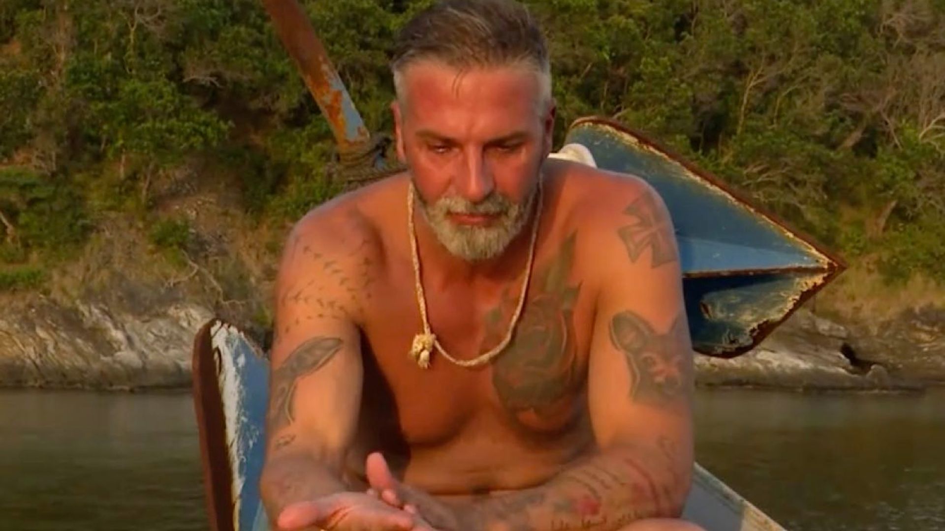 Carlos Alba se derrumba tras quedarse a las puertas de la isla de 'Supervivientes' por segunda vez
