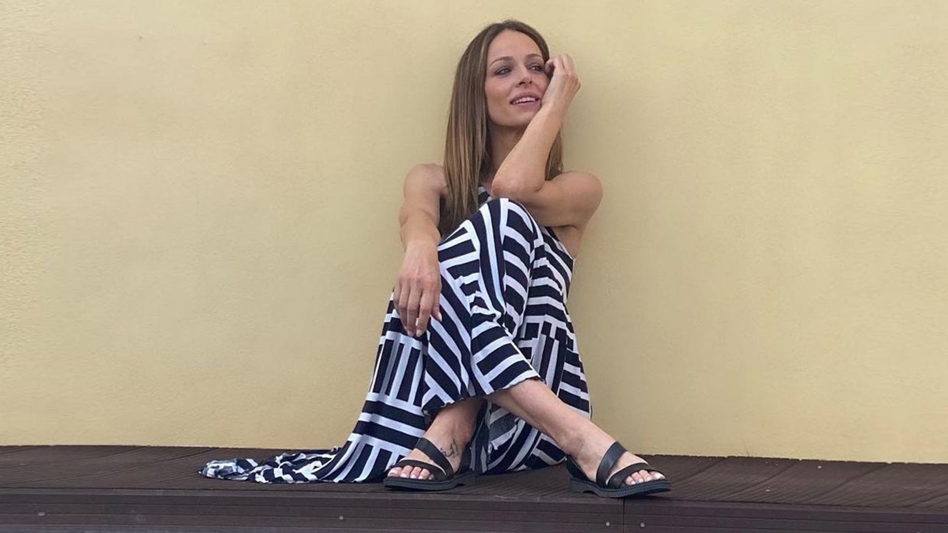 La nueva manicura por la que Eva González ha cambiado su esmalte de verano favorito