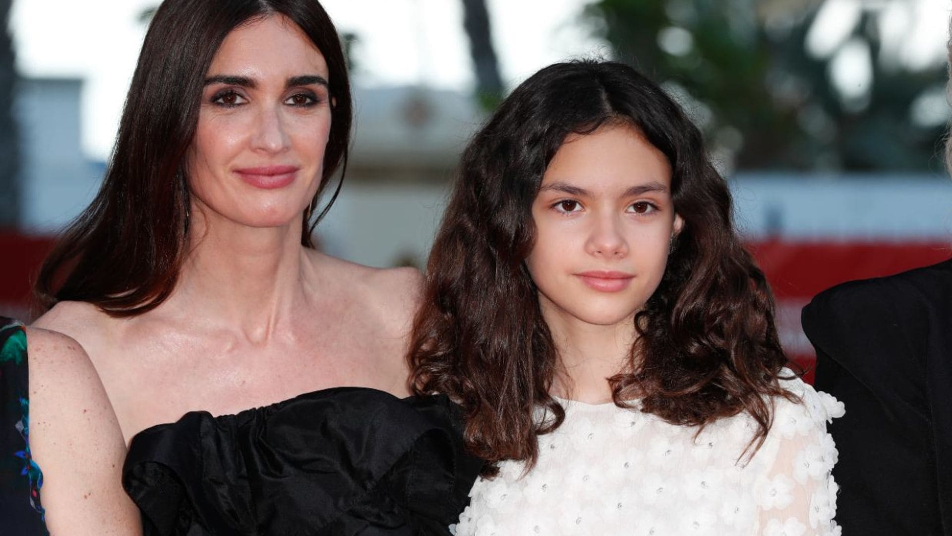 Ava Salazar continúa siguiendo los pasos de su madre, Paz Vega, protagonizando una serie