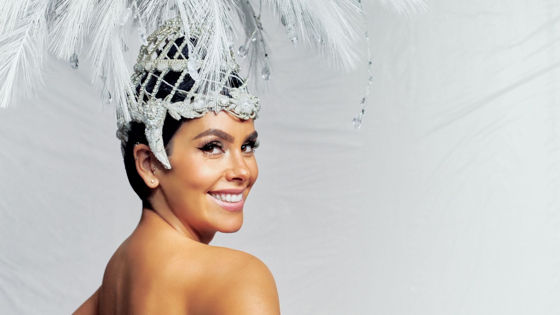Los looks de las presentadoras en las campanadas 2024: cuando la Alta Costura llena la televisión