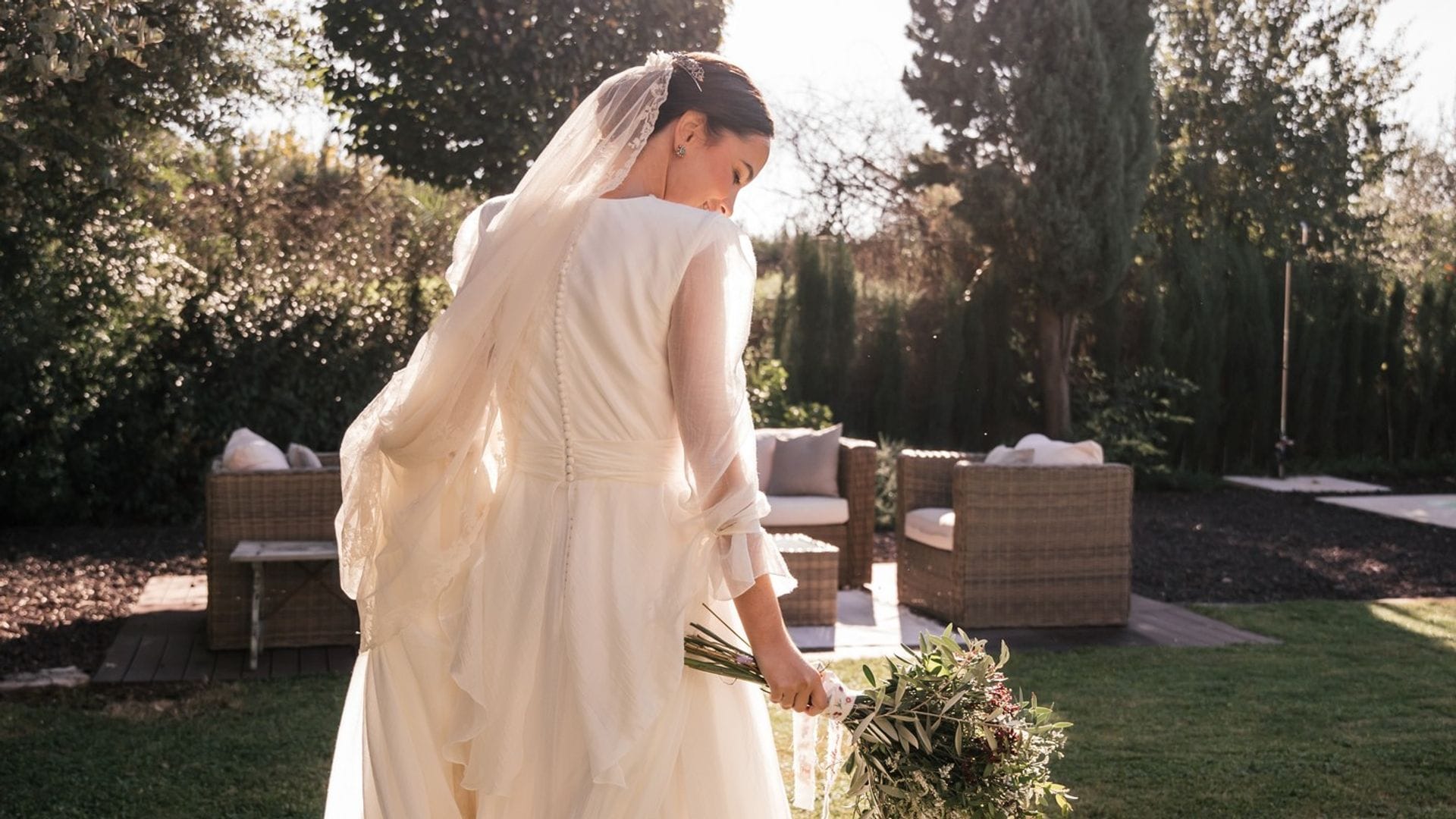 Novias virales con vestidos sencillos que son pura inspiración para las prometidas