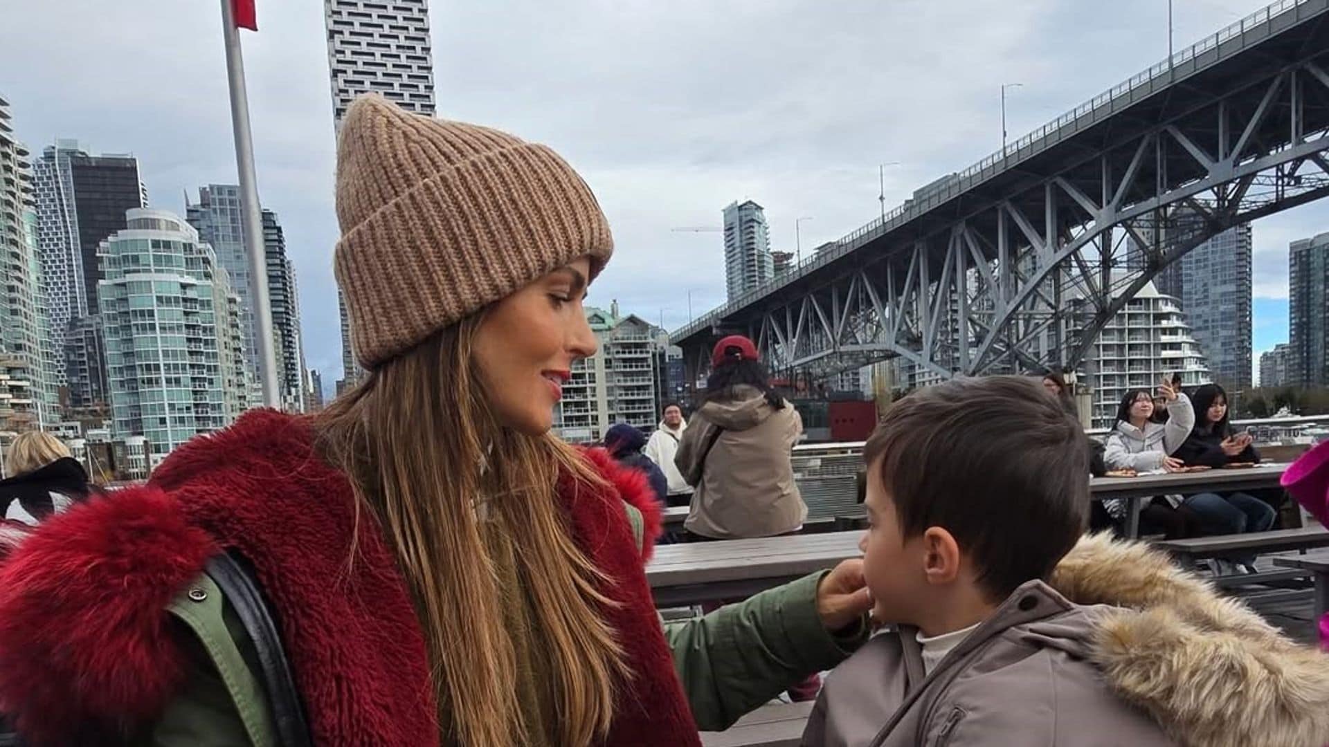 Claudia Álvarez comparte los recuerdos más especiales de su viaje a Vancouver con su hijo