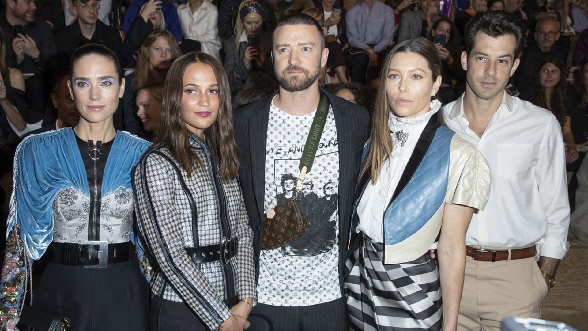 ¡Qué susto! Justin Timberlake, víctima de un 'ataque' a su llegada a un desfile en París