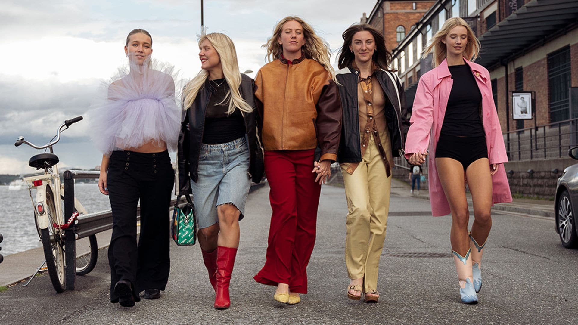 Las tendencias de otoño que adelantan las invitadas con más estilo de Stockholm Fashion Week