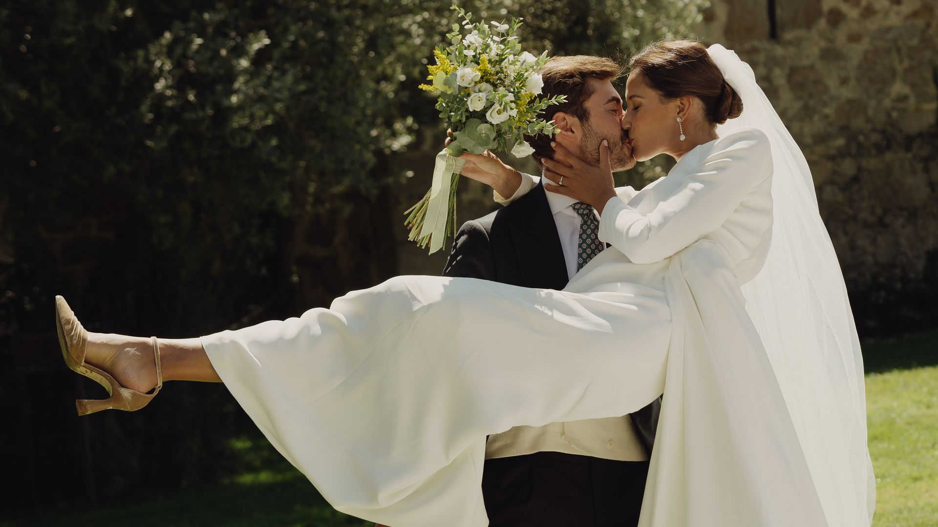 Los zapatos de estas 6 novias son perfectos para invitadas: "Además de elegantes, son comodísimos"