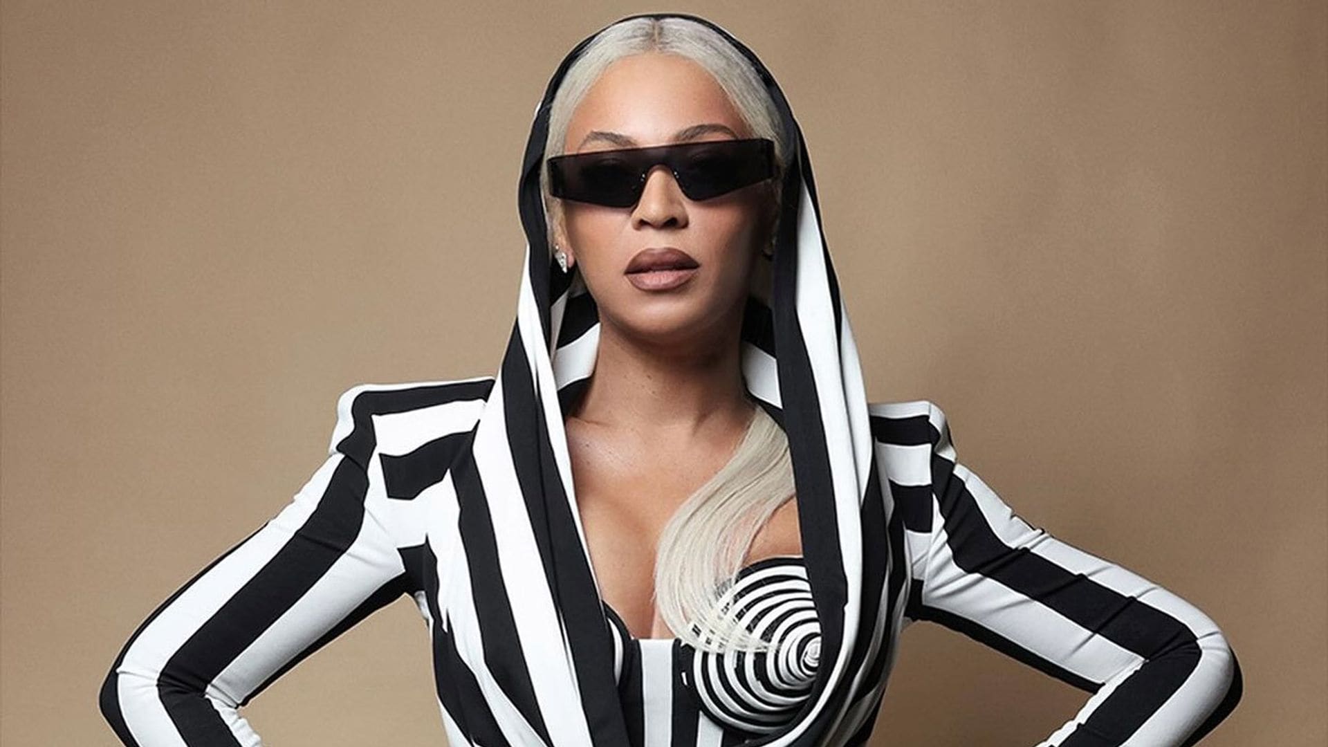 Beyoncé ha llevado el vestido-capucha más sorprendente en Nueva York