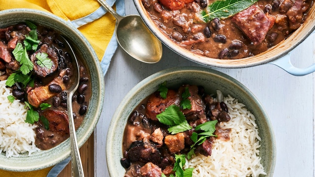 Feijoada, plato típico de Brasil