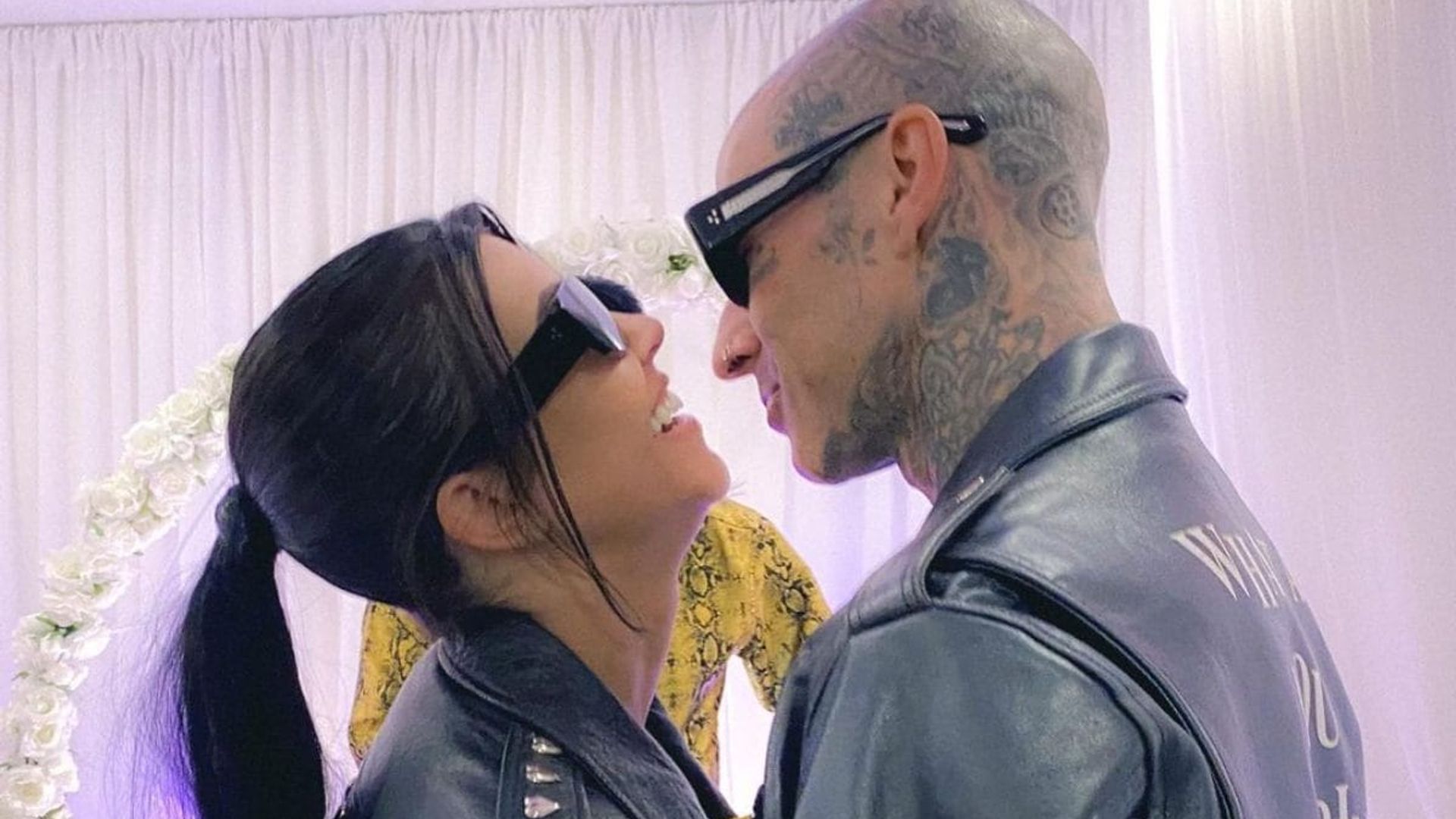 Kourtney Kardashian celebra el primer aniversario de su boda con Travis Barker en Las Vegas