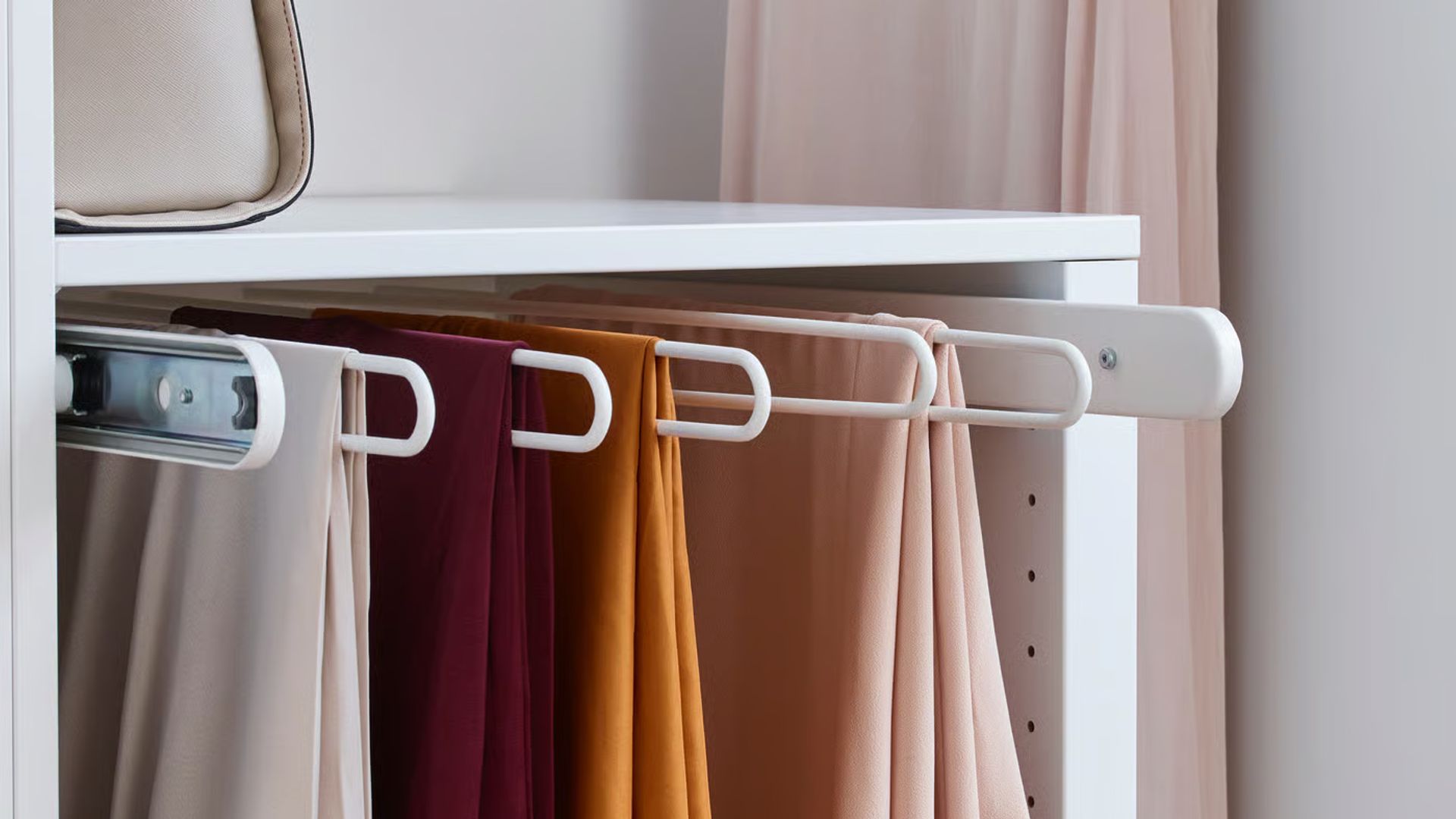 Organizador pantalones IKEA.