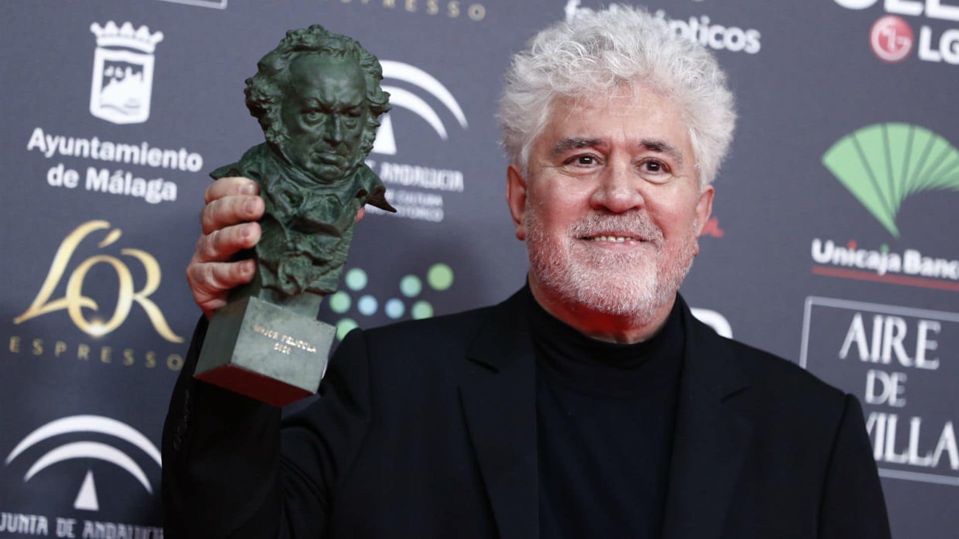 Pedro Almodóvar 'se moja' sobre el posible Oscar de Antonio Banderas