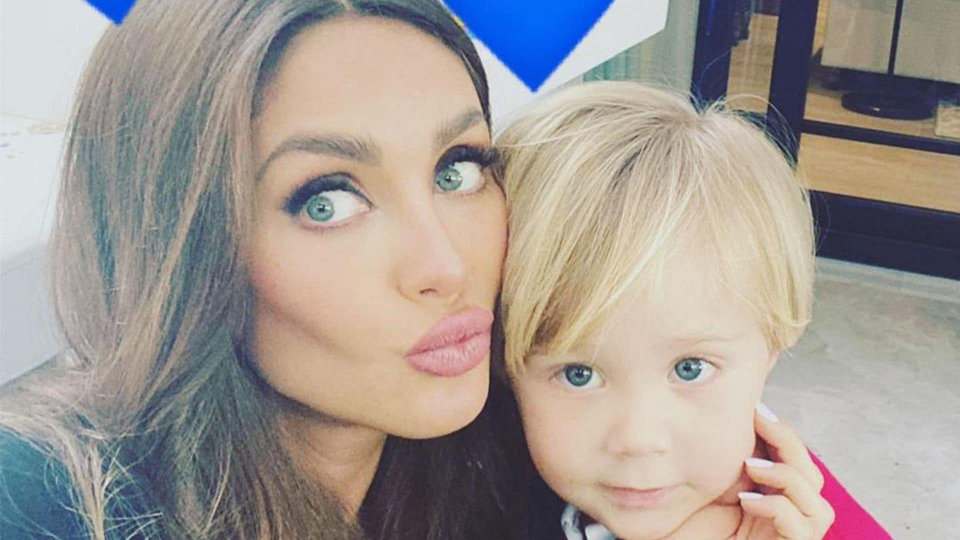 El hijo de Anahí y su tierna explicación para no poder salir de casa