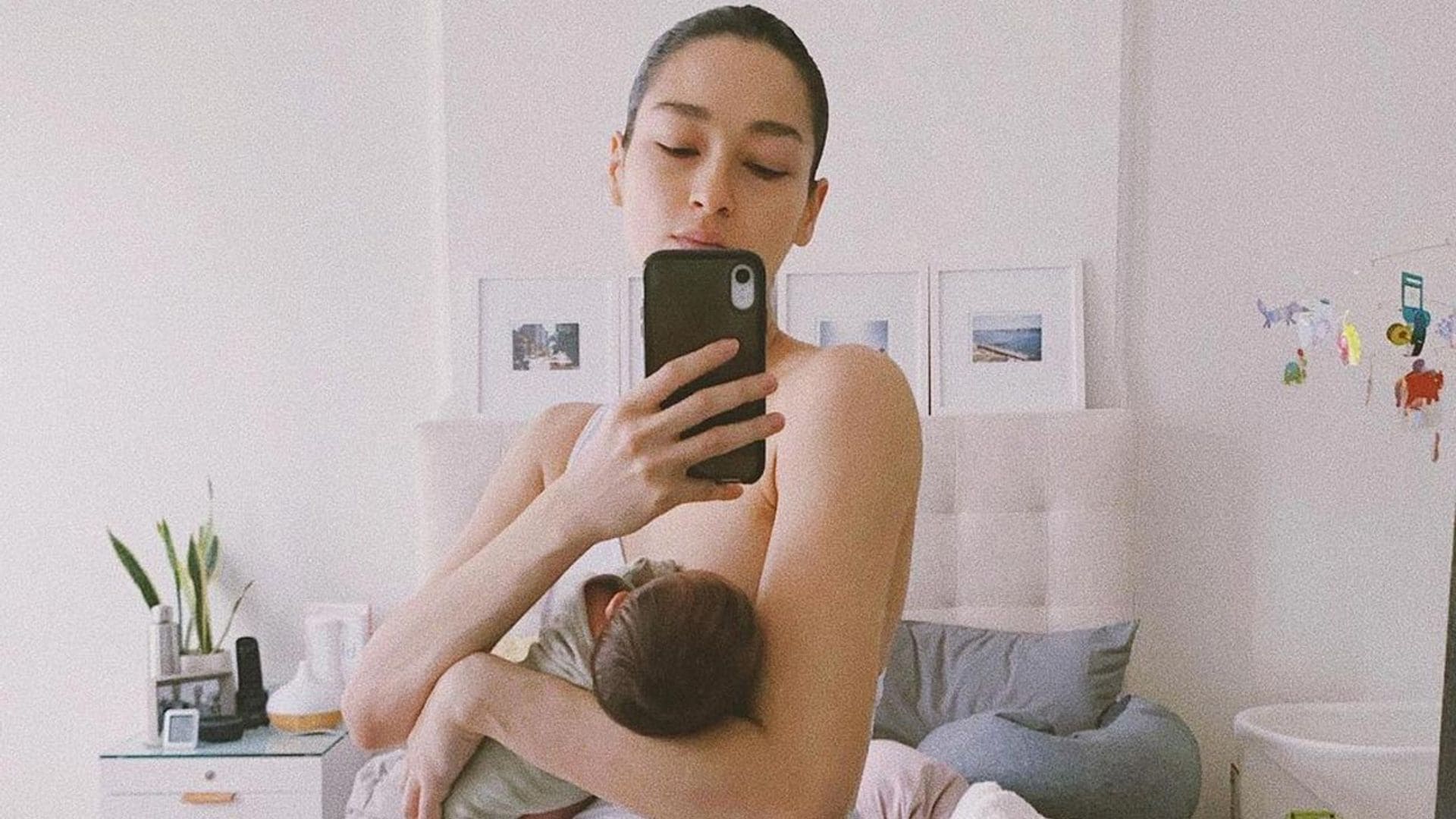¡Todo ternura! La modelo Bruna Tenorio presume de bebé en su primer álbum como mamá