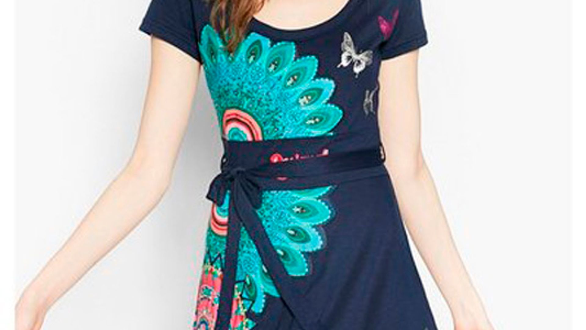 La moda 'outlet' de Desigual cada vez cuenta con más seguidoras