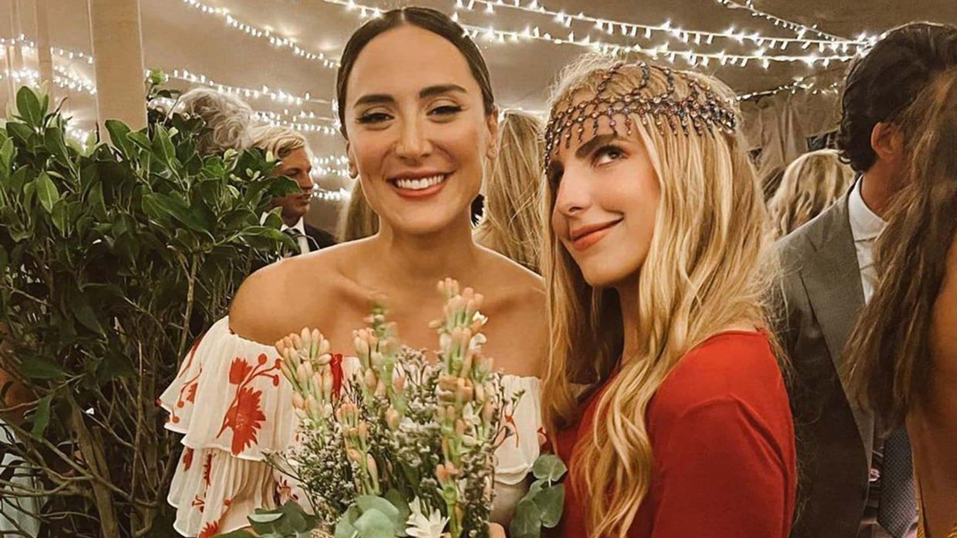 Tamara Falcó recibe el ramo de novia en la boda de Casilda Aguilera y Yago Antón: '¡Y ya van 2!'