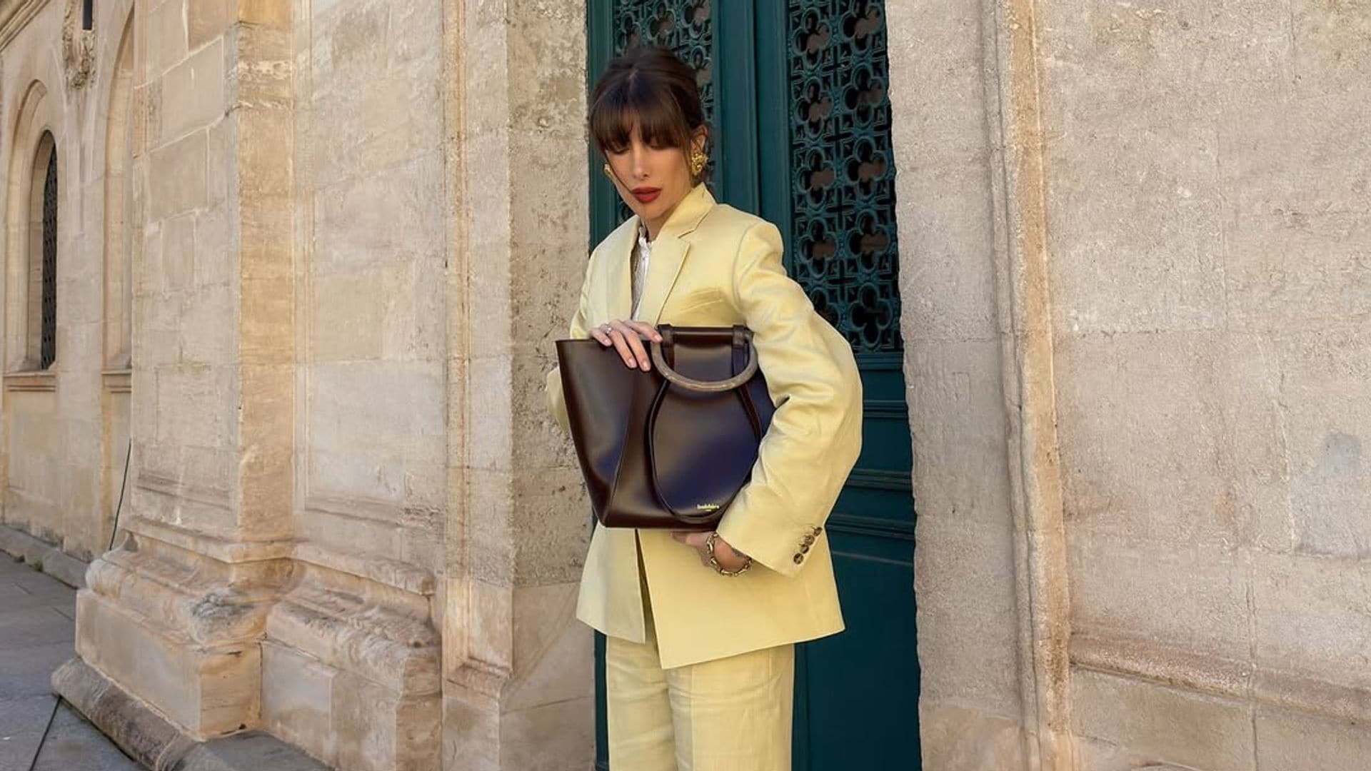 7 bolsos XL y 'made in Spain' que querrás llevar con todos tus looks de oficina para guardar hasta el portátil