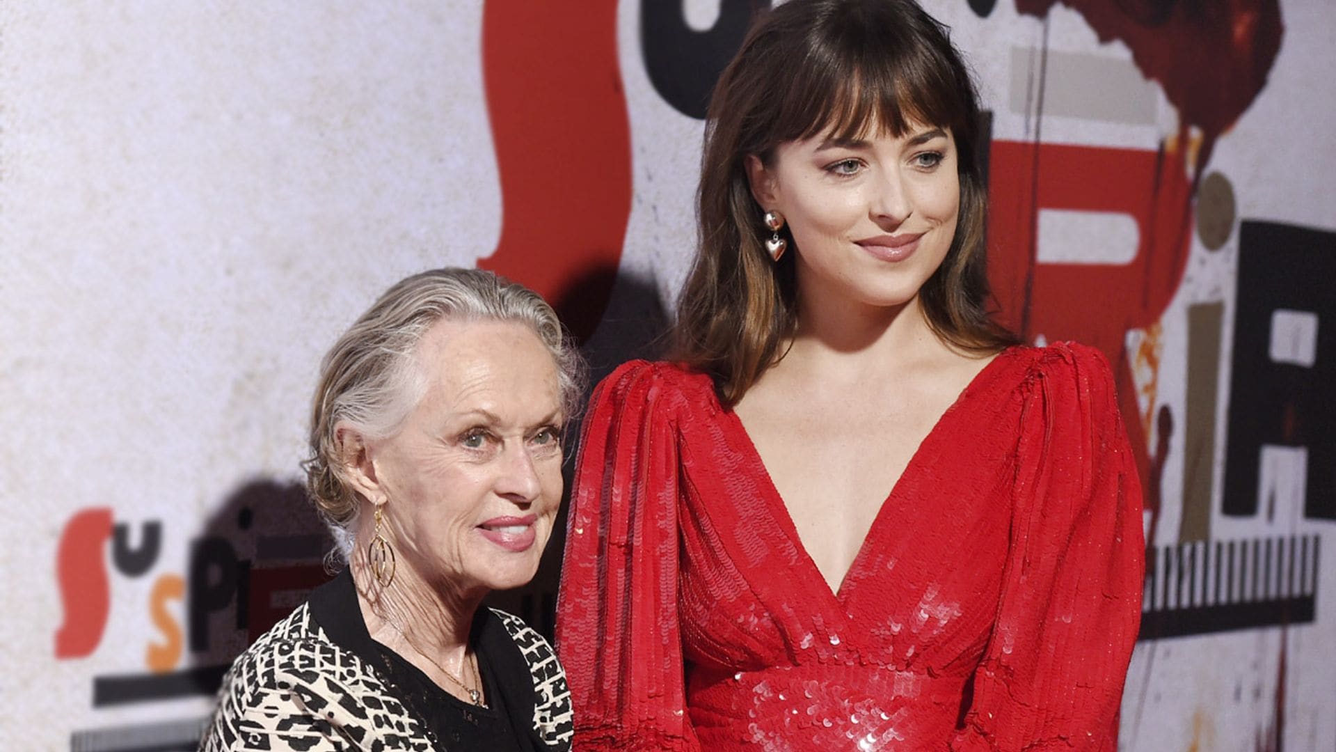 Dakota Johnson confiesa que su abuela, Tippi Hedren, todavía vive con tigres y leones