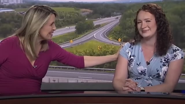Presentadora se pone a dar a luz