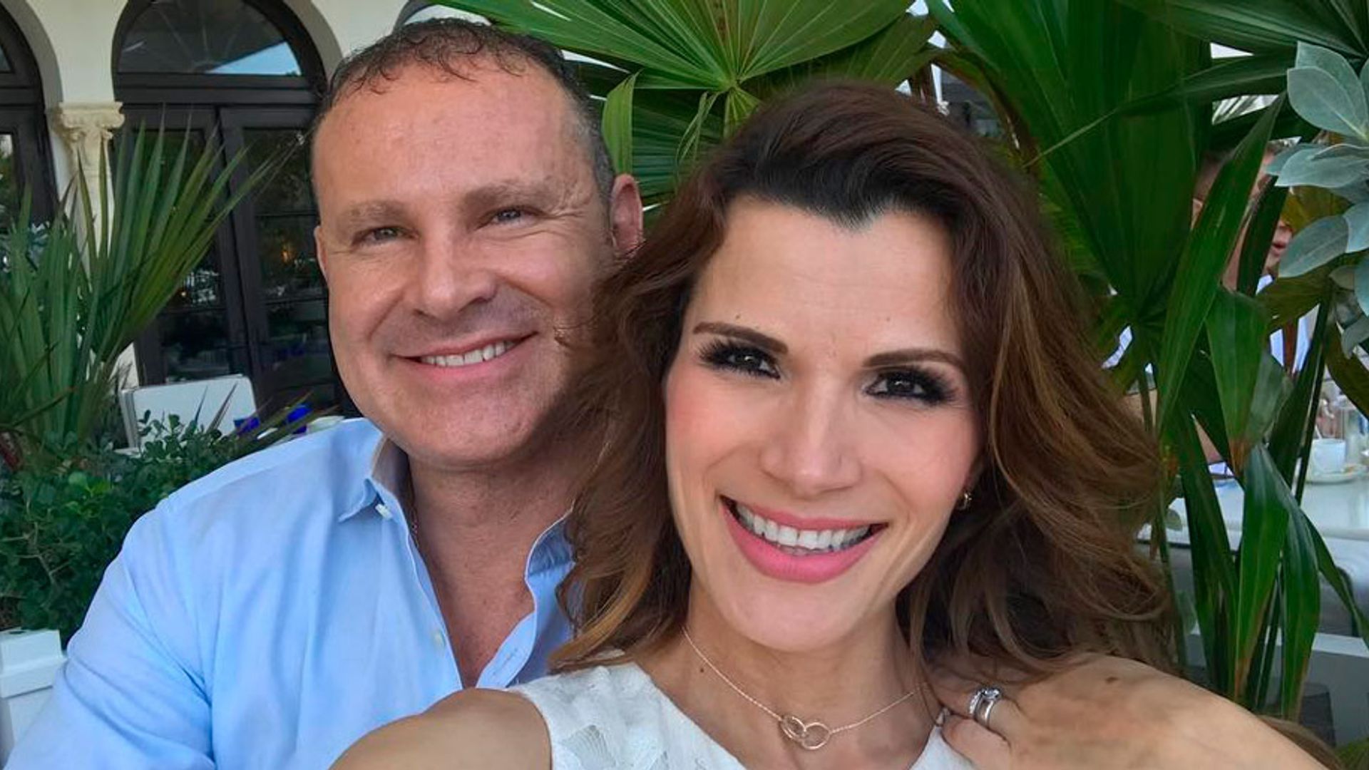 La promesa más especial de Alan Tacher en su cuarto aniversario de bodas